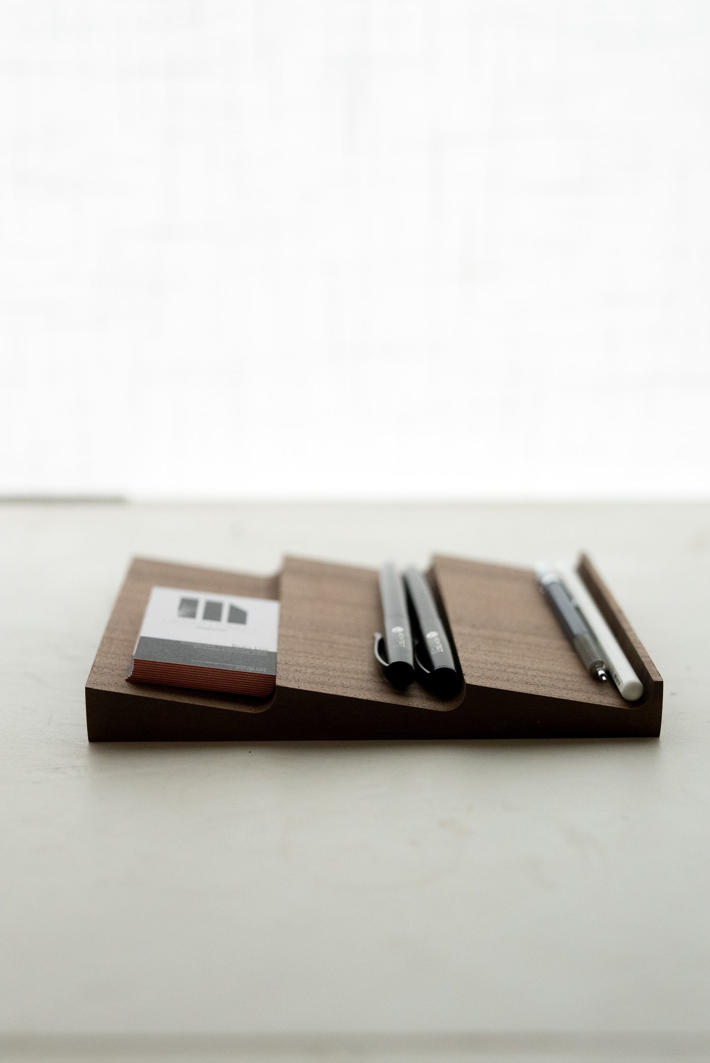 Wav Minimal Desk Organizer