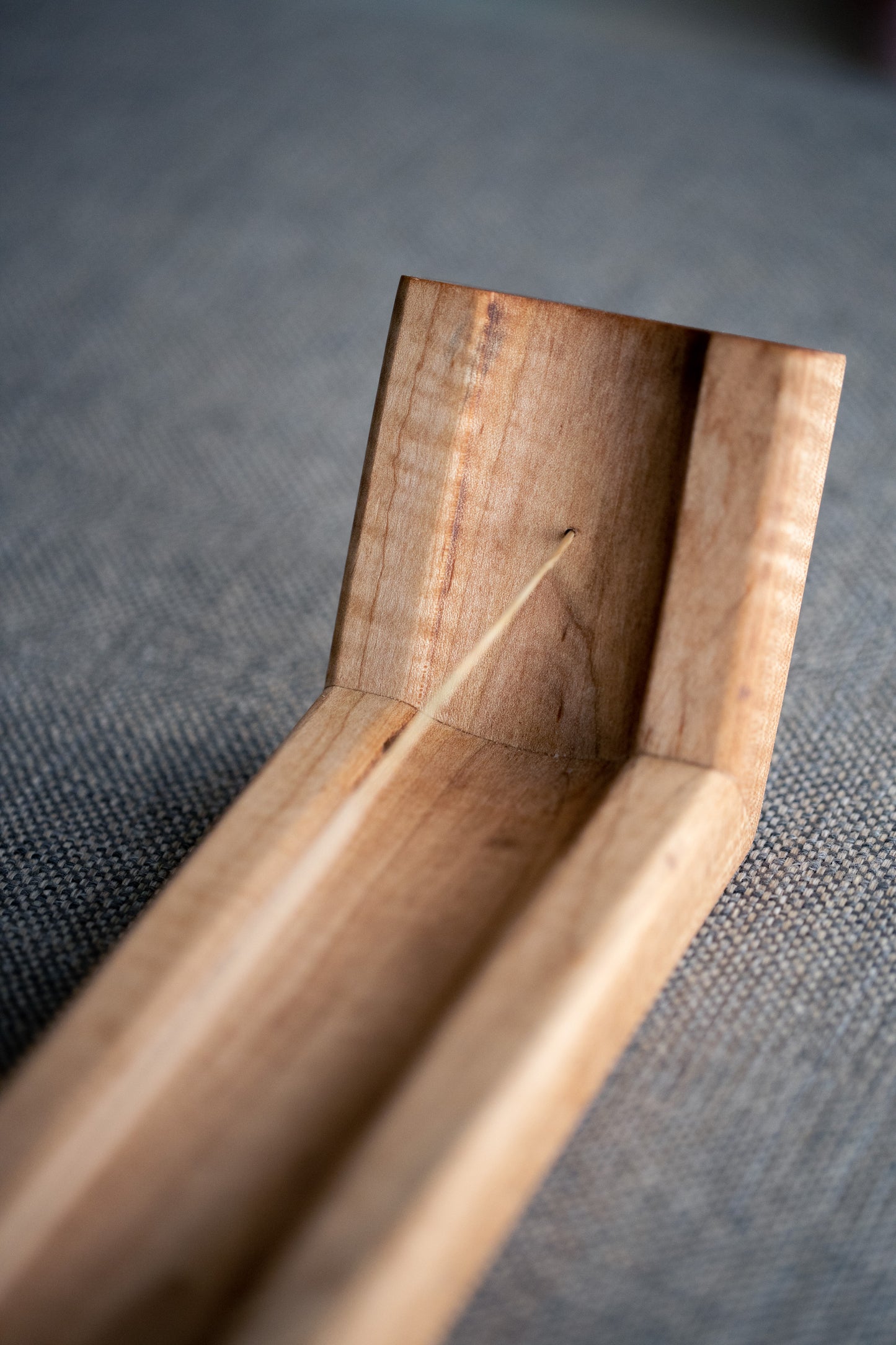 One Time Item : Curly Maple Incense Holder